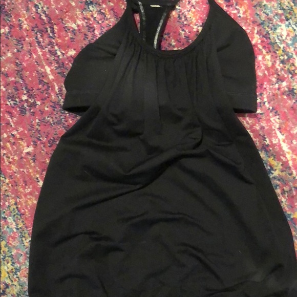Lululemon Black tank with sports bra - Picture 3 of 3